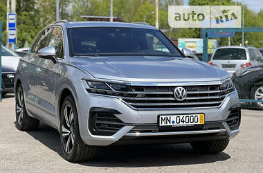 Позашляховик / Кросовер Volkswagen Touareg 2019 в Рівному