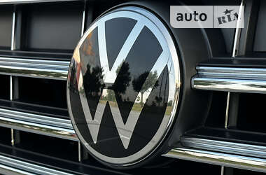 Внедорожник / Кроссовер Volkswagen Touareg 2020 в 
