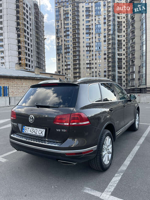 Позашляховик / Кросовер Volkswagen Touareg 2017 в Києві фото 5 Позашляховик / Кросовер Volkswagen Touareg 2017 в Києві