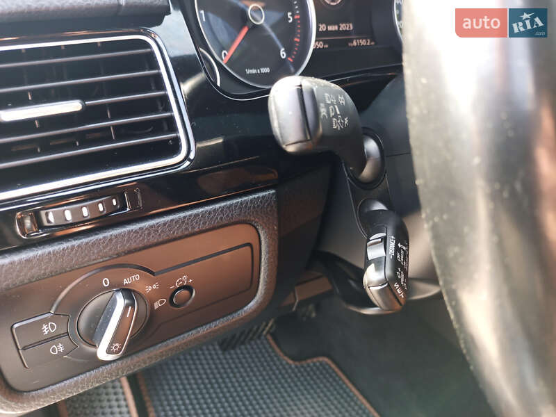 Позашляховик / Кросовер Volkswagen Touareg 2014 в Рівному