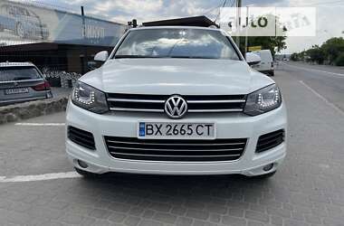 Позашляховик / Кросовер Volkswagen Touareg 2012 в 
