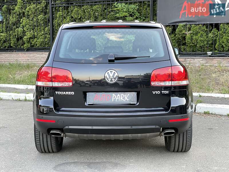 Позашляховик / Кросовер Volkswagen Touareg 2006 в Києві