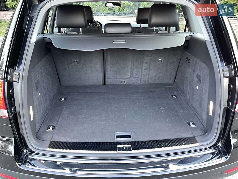 Позашляховик / Кросовер Volkswagen Touareg 2006 в Києві