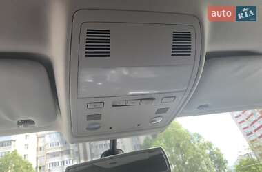 Внедорожник / Кроссовер Volkswagen Touareg 2011 в 