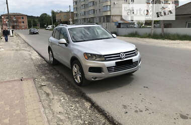 Внедорожник / Кроссовер Volkswagen Touareg 2011 в Тернополе