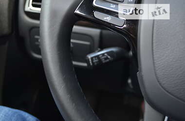 Внедорожник / Кроссовер Volkswagen Touareg 2013 в Киеве