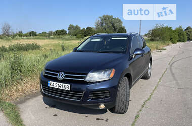 Внедорожник / Кроссовер Volkswagen Touareg 2011 в Мироновке