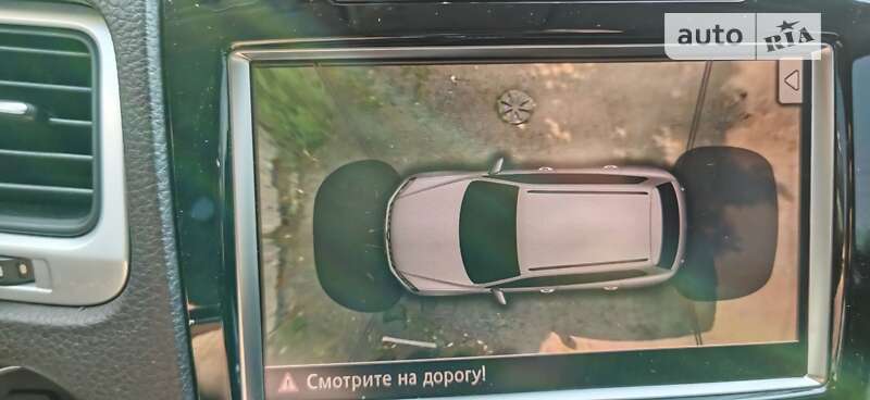 Внедорожник / Кроссовер Volkswagen Touareg 2012 в Днепре