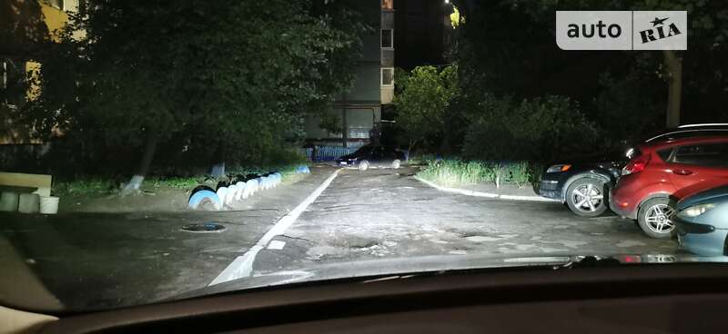 Внедорожник / Кроссовер Volkswagen Touareg 2012 в Днепре