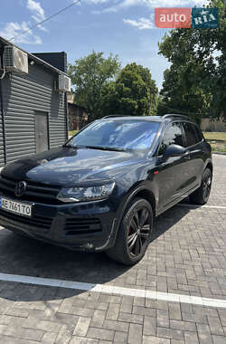 Внедорожник / Кроссовер Volkswagen Touareg 2013 в 