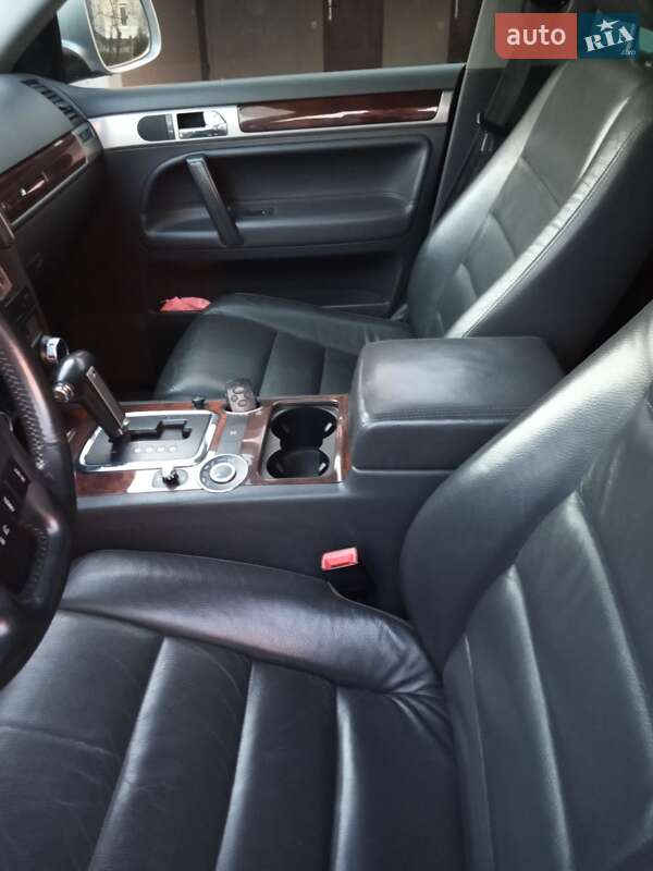 Позашляховик / Кросовер Volkswagen Touareg 2007 в Шполі