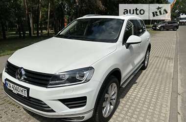 Позашляховик / Кросовер Volkswagen Touareg 2014 в Києві