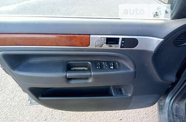 Внедорожник / Кроссовер Volkswagen Touareg 2004 в Полтаве