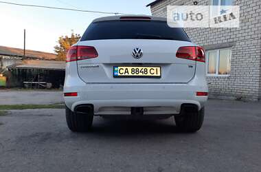 Внедорожник / Кроссовер Volkswagen Touareg 2012 в Умани