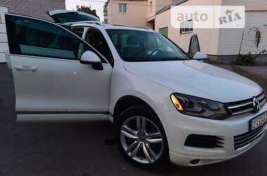 Внедорожник / Кроссовер Volkswagen Touareg 2012 в Умани