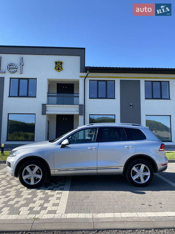 Внедорожник / Кроссовер Volkswagen Touareg 2010 в Тлумаче