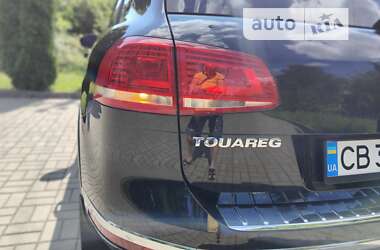 Внедорожник / Кроссовер Volkswagen Touareg 2015 в Прилуках