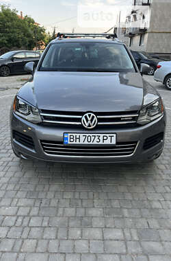 Позашляховик / Кросовер Volkswagen Touareg 2012 в Одесі
