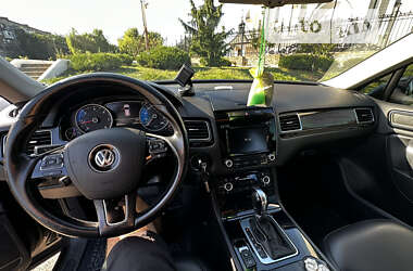 Позашляховик / Кросовер Volkswagen Touareg 2014 в Костянтинівці