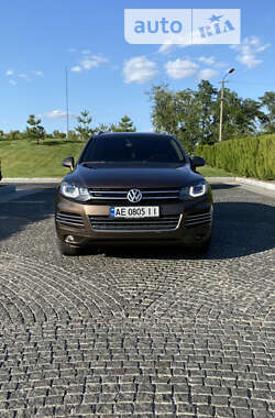 Позашляховик / Кросовер Volkswagen Touareg 2011 в Дніпрі