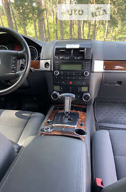 Внедорожник / Кроссовер Volkswagen Touareg 2009 в Черкассах