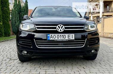 Внедорожник / Кроссовер Volkswagen Touareg 2013 в 