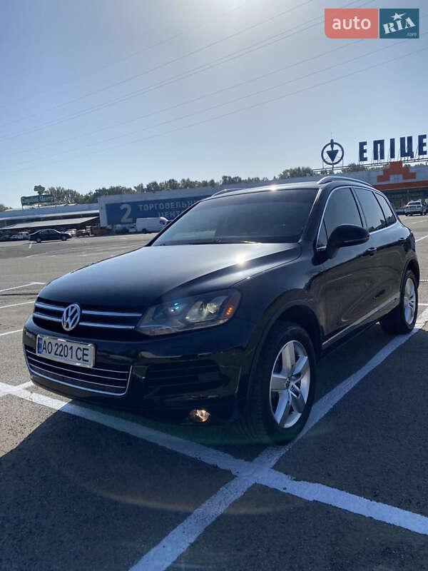 Внедорожник / Кроссовер Volkswagen Touareg 2011 в Ужгороде фото 26 Внедорожник / Кроссовер Volkswagen Touareg 2011 в Ужгороде