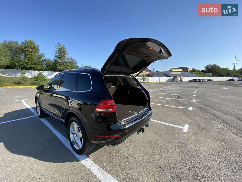 Внедорожник / Кроссовер Volkswagen Touareg 2011 в Ужгороде фото 30 Внедорожник / Кроссовер Volkswagen Touareg 2011 в Ужгороде