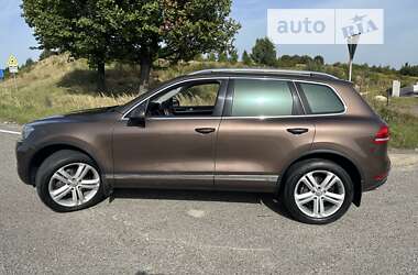 Внедорожник / Кроссовер Volkswagen Touareg 2011 в Львове