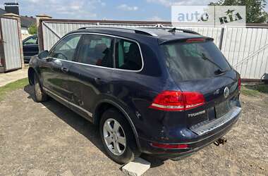 Внедорожник / Кроссовер Volkswagen Touareg 2013 в Луцке