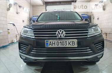 Позашляховик / Кросовер Volkswagen Touareg 2014 в Краматорську