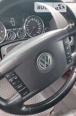 Внедорожник / Кроссовер Volkswagen Touareg 2007 в Кременчуге