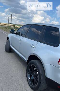 Позашляховик / Кросовер Volkswagen Touareg 2004 в Одесі