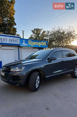 Внедорожник / Кроссовер Volkswagen Touareg 2012 в Карловке