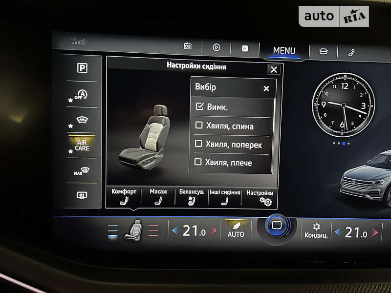 Позашляховик / Кросовер Volkswagen Touareg 2020 в Києві