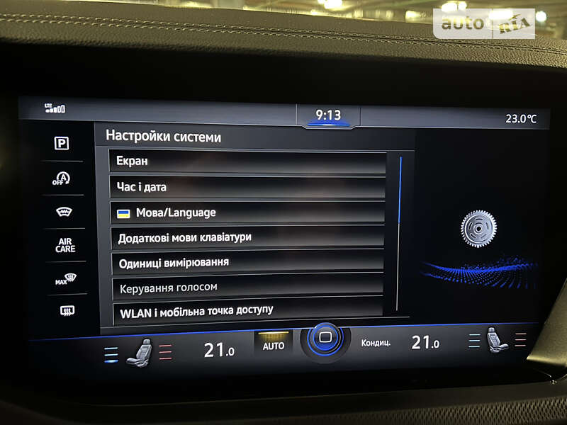 Позашляховик / Кросовер Volkswagen Touareg 2020 в Києві