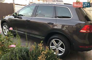 Внедорожник / Кроссовер Volkswagen Touareg 2012 в Броварах