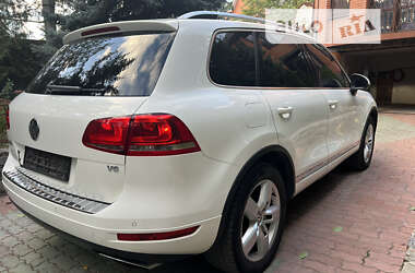 Позашляховик / Кросовер Volkswagen Touareg 2011 в Дніпрі