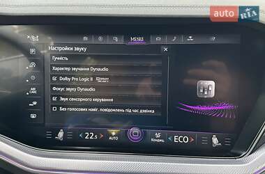 Внедорожник / Кроссовер Volkswagen Touareg 2018 в 