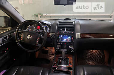 Внедорожник / Кроссовер Volkswagen Touareg 2005 в Каменском