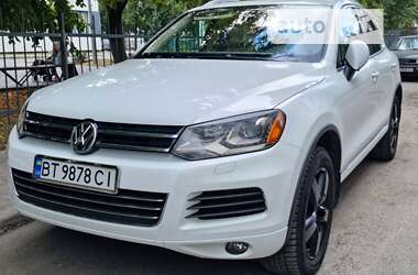 Универсал Volkswagen Touareg 2012 в Киеве