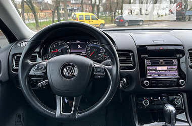 Позашляховик / Кросовер Volkswagen Touareg 2011 в Львові