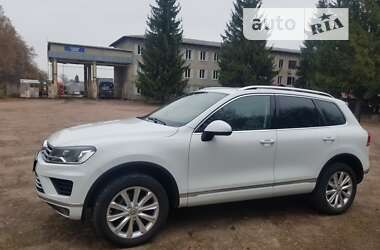 Внедорожник / Кроссовер Volkswagen Touareg 2016 в Бердичеве