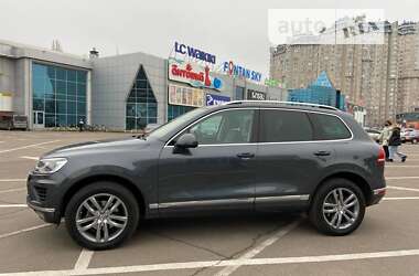 Внедорожник / Кроссовер Volkswagen Touareg 2015 в Одессе