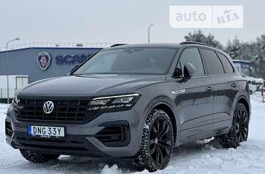 Внедорожник / Кроссовер Volkswagen Touareg 2019 в 