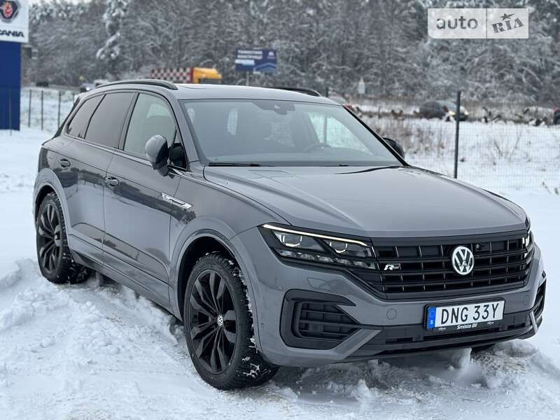 Позашляховик / Кросовер Volkswagen Touareg 2019 в Львові