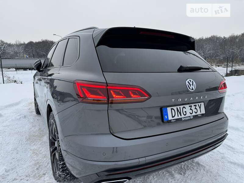 Позашляховик / Кросовер Volkswagen Touareg 2019 в Львові