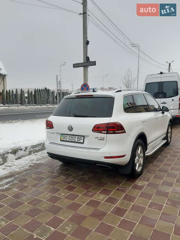 Позашляховик / Кросовер Volkswagen Touareg 2014 в Тернополі