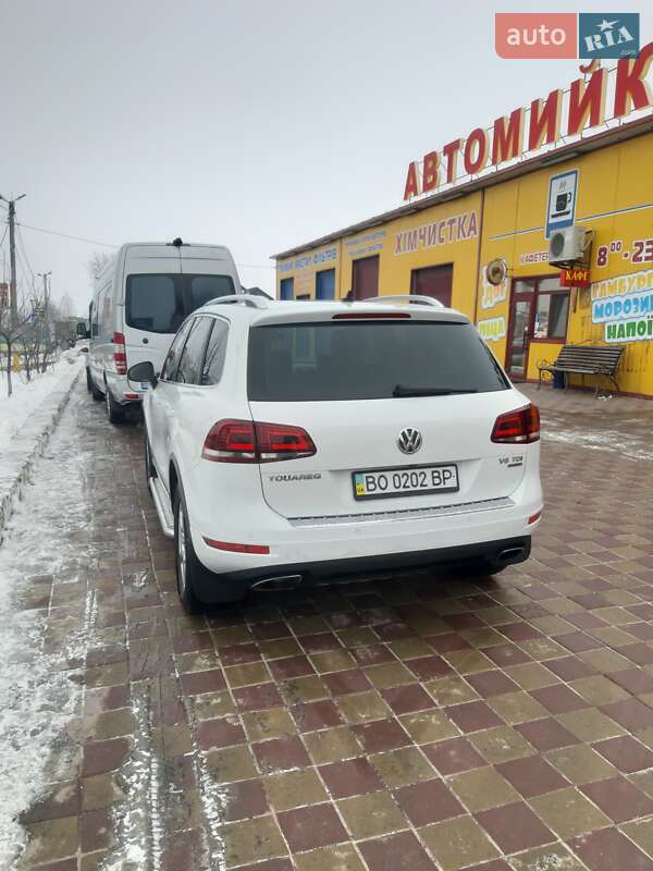Позашляховик / Кросовер Volkswagen Touareg 2014 в Тернополі