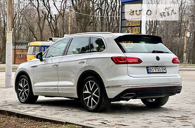 Позашляховик / Кросовер Volkswagen Touareg 2021 в Дніпрі